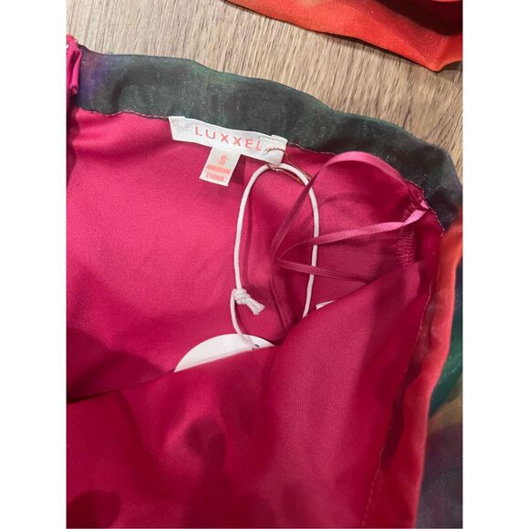 Luxxel Crop Top and Maxi Skirt Set - in Aquarelle Print size S Preloved - Picture 5 of 8